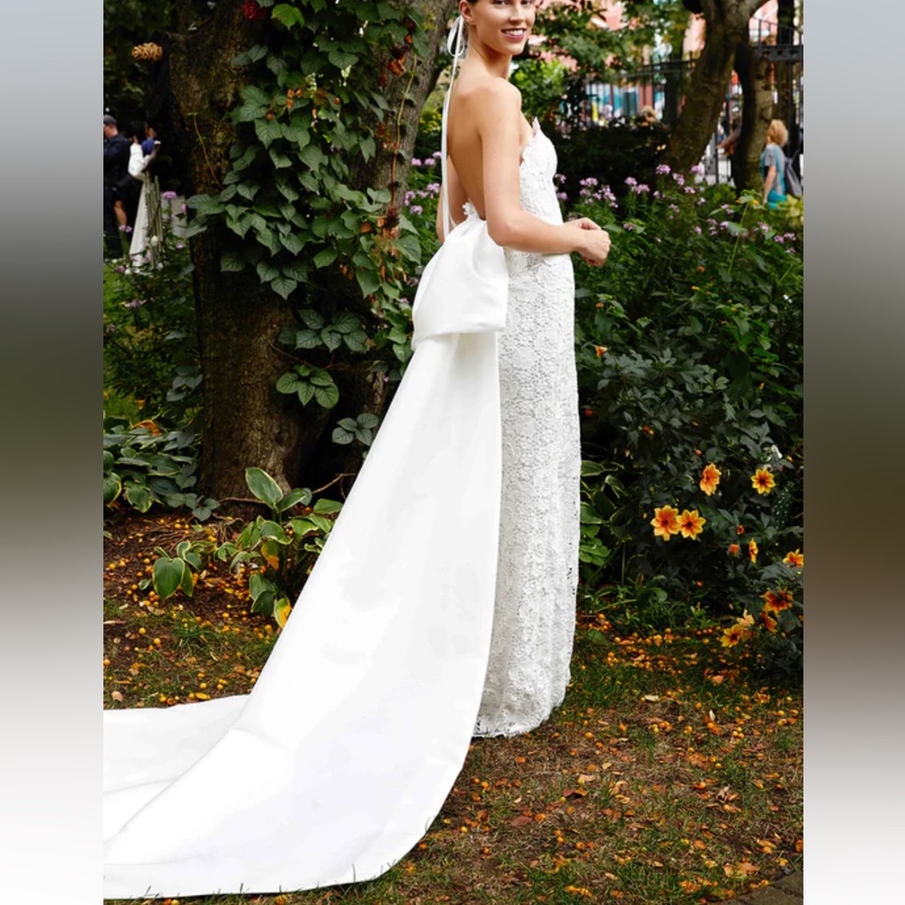 Lela Rose “The Belfast” Floral Lace A-Line Wedding Gown w/ Satin Bow Size 6